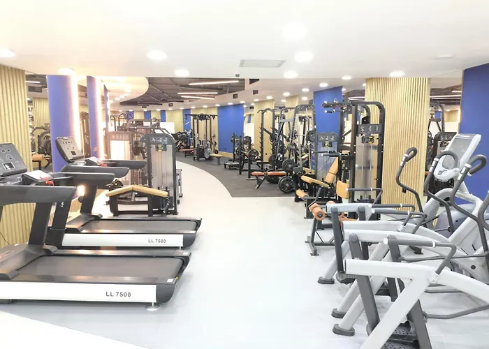 Luxury Four Seasons Life Ruby Bogaz *